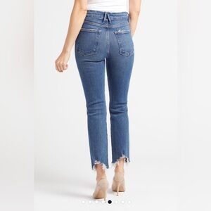 Good American Good Legs Cigarette Jeans size 0/25